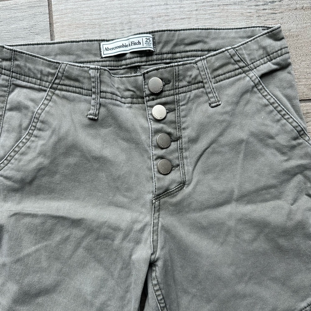 Abercrombie Olive Skinny Jeans - Picture 2 of 3